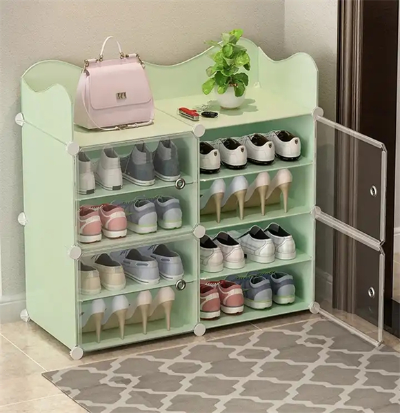 Shoe rack with cover